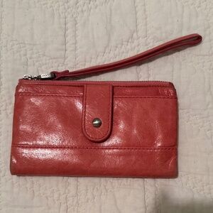 Hobo Leather Wristlet Wallet: Marshal (Rio)
